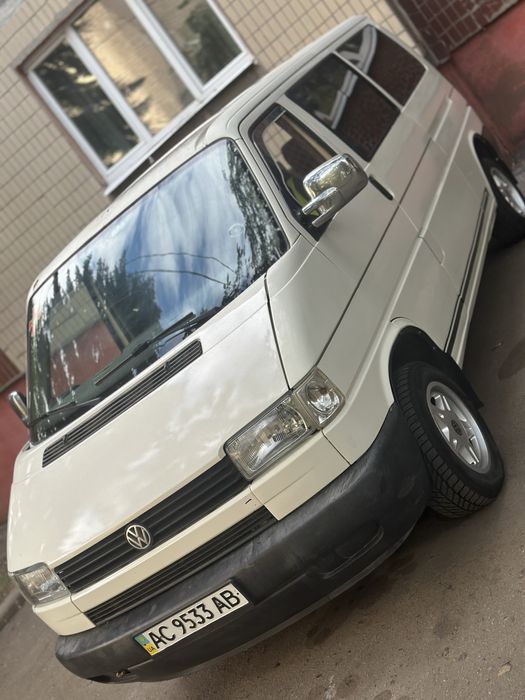 Продам бус Т4. 1994 року. Цікавить обмін на квадроцикл з моєю доплат..