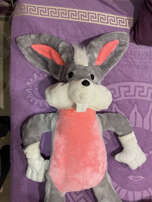 М’яка іграшка зайчик 1.3 метра на 0,6м