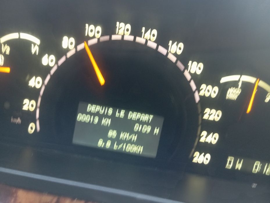 Продам мерседес w220 на пружинах