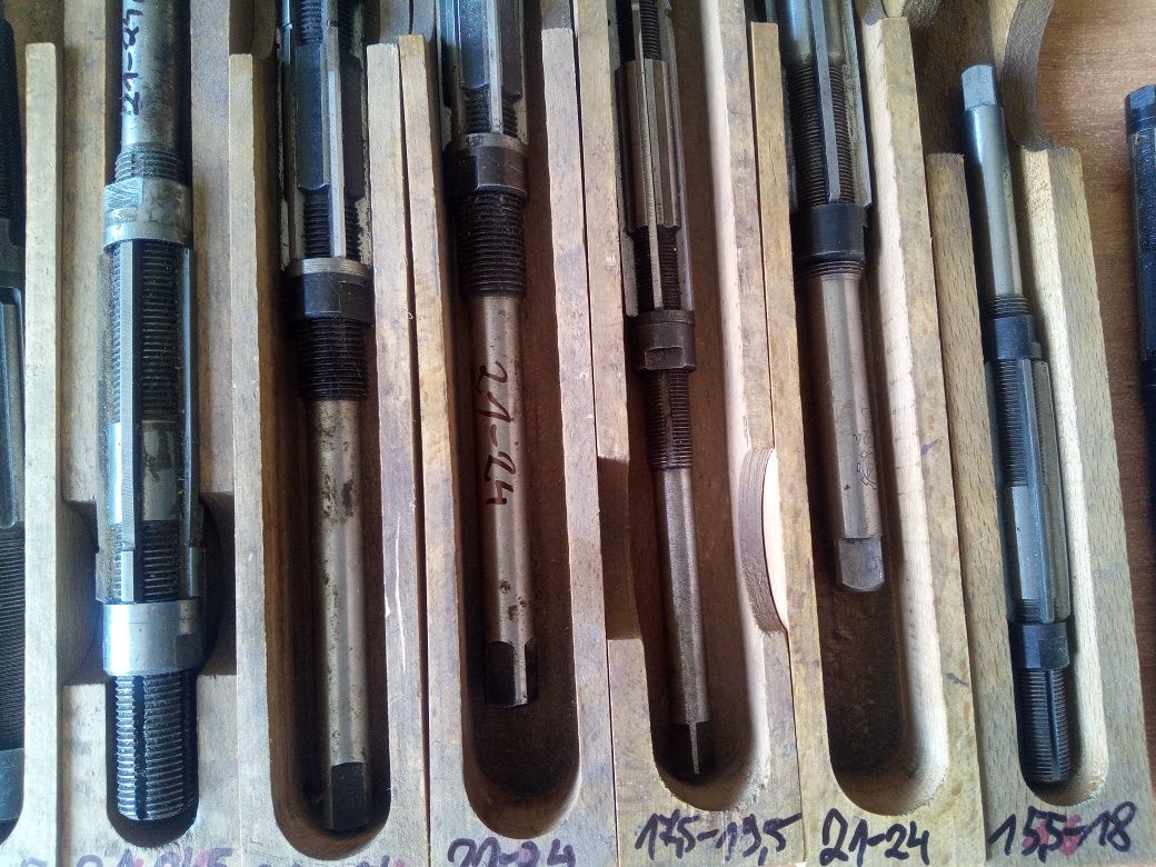 Rozwiertaki nastawne NRZe od 9,7 do 50 mm