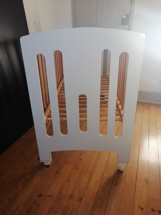 Berço Trama (Marca Top) - Design Branco e Madeira C/ Estrelas 120x60