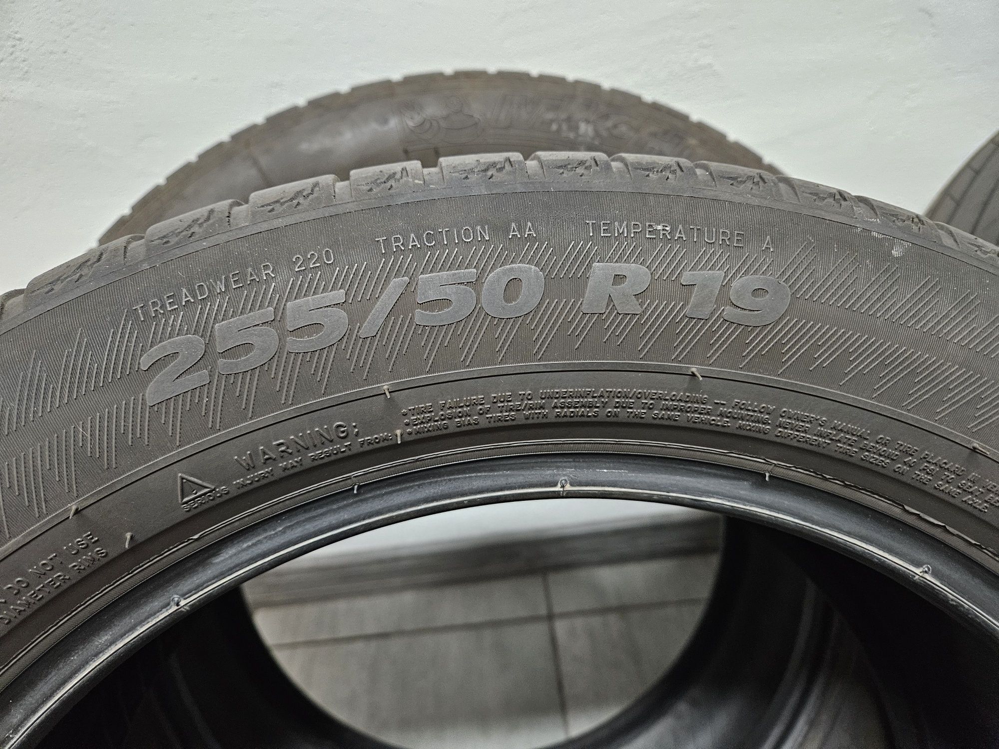 Opony Michelin Latitude Sport 3 rozm 255/50/19  , 235/55/19 komplet 4