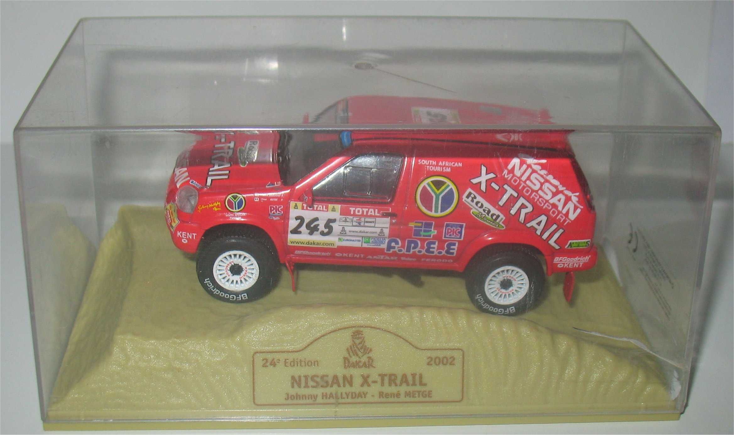 M6/Norev - Nissan X-Trail - Dakar 2002 - Johnny Hallyday
