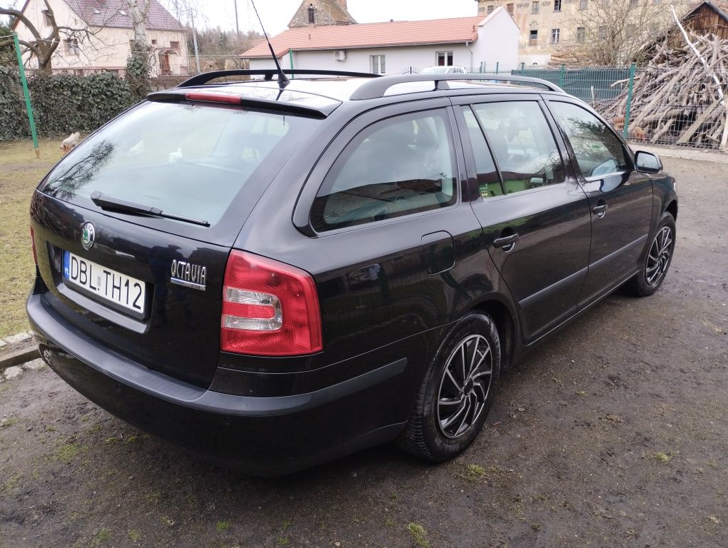 Skoda Octavia 1.6 benzyna klima