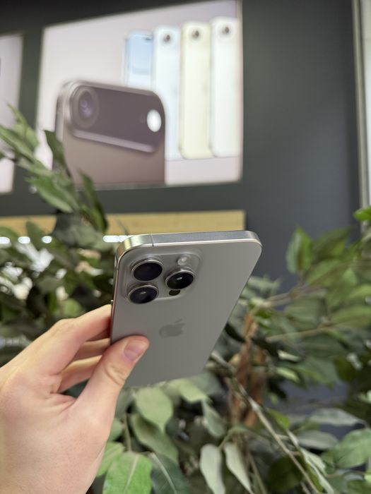 iPhone 15 Pro Max 256GB Natural Titanium