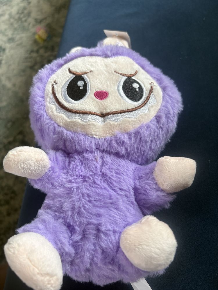 Labubu maskotka