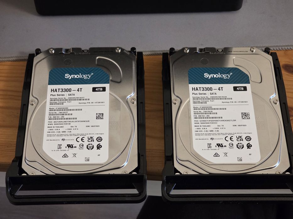 Synology HAT3300-4T, 2 dyski po 4TB = 8TB