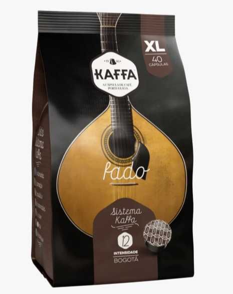 Máquina de Café Automática Kaffa + 40 cápsulas de café + 3 chávenas