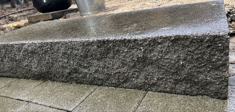 Stopień- blok schodowy betonowy split