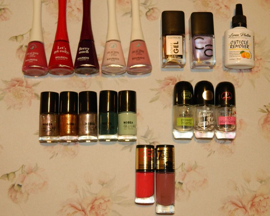 Лот набір лаків для нігтів + сумочка для зберігання