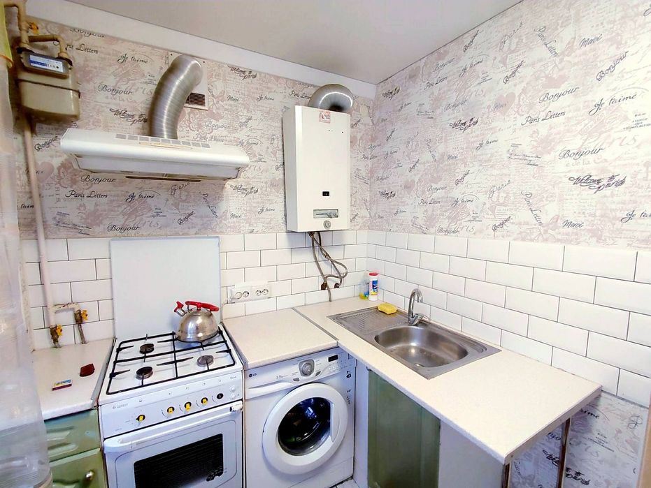 2-кім. Проспект миру."Сайгон","Фокстрот".Погодинно, подобово.Ціна доби