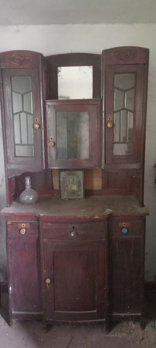 Антикваріат меблі (терміново)