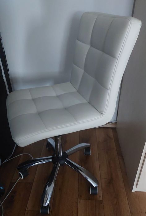 Hoker, krzesło kosmetyczne