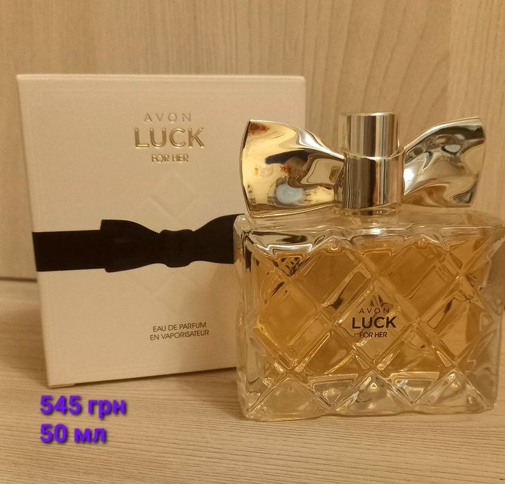 Парфумована вода avon