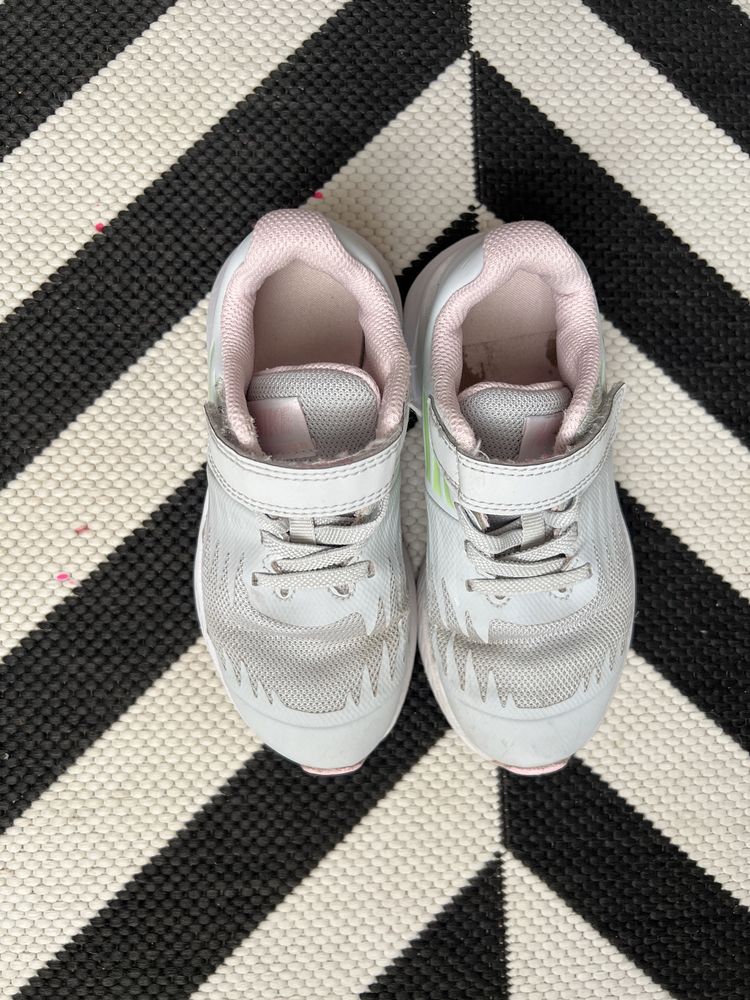 Кросівки Nike 27розмір, 16,5см
