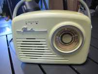 Radio FM sieciowe i na baterie / z USB Bluetooth w stylu retro
