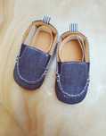 Buty wsuwane, mokasyny marynarskie dla dziecka