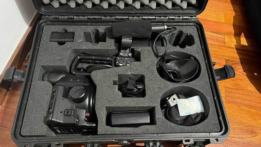 Canon C100 Mark II - MK II - Camera Cinema