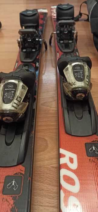 Narty z wyposażeniem