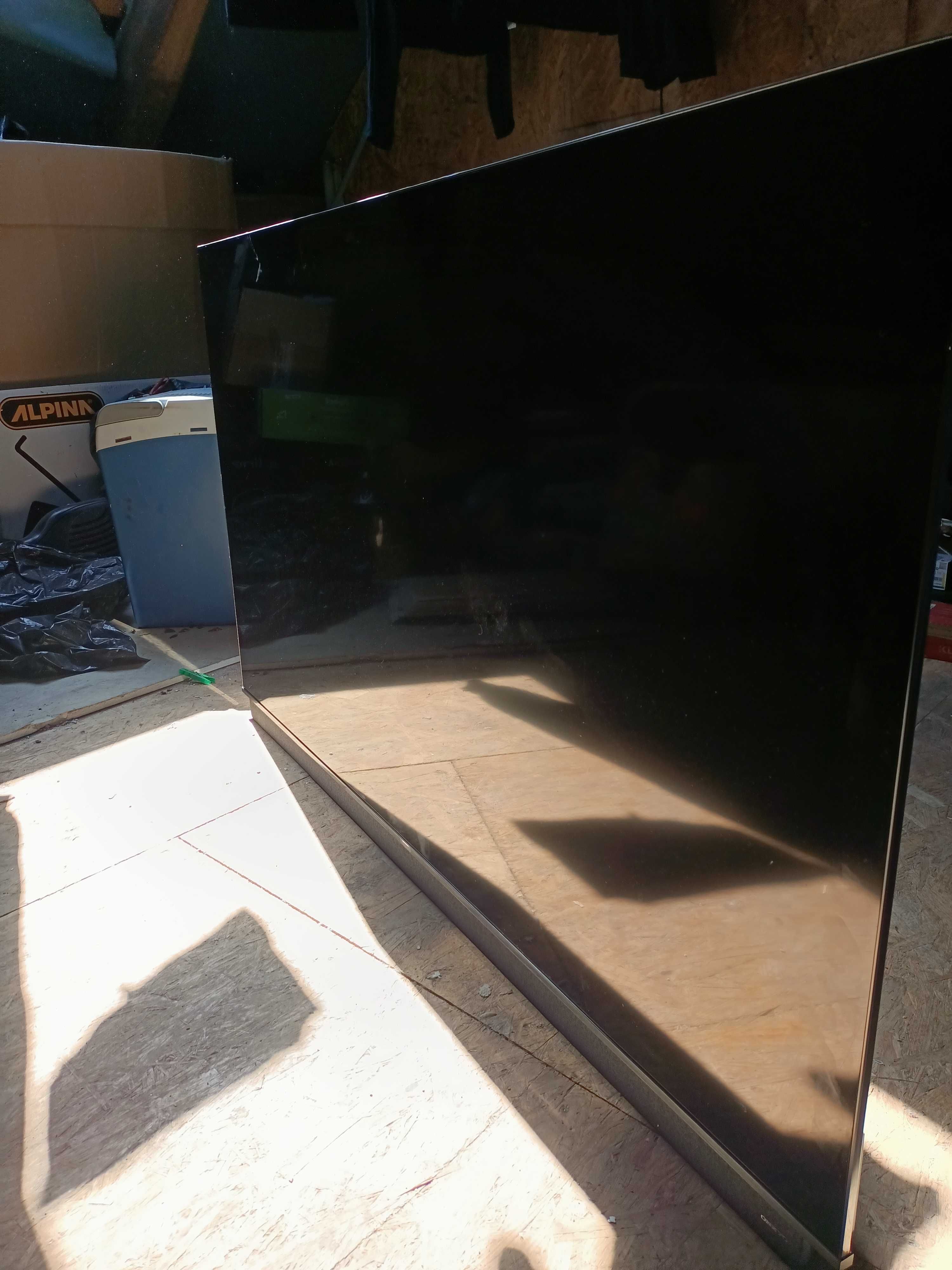 Telewizor TCL uszkodzony