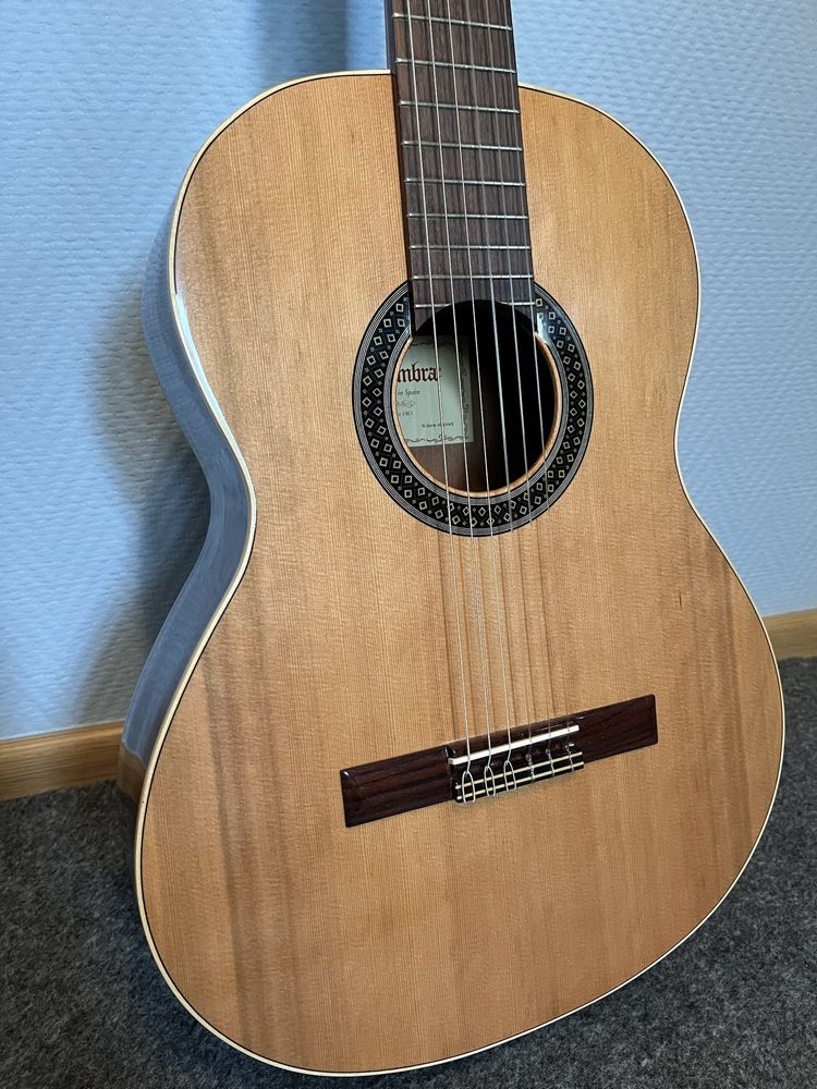 Nowa Gitara ALHAMBRA 1C