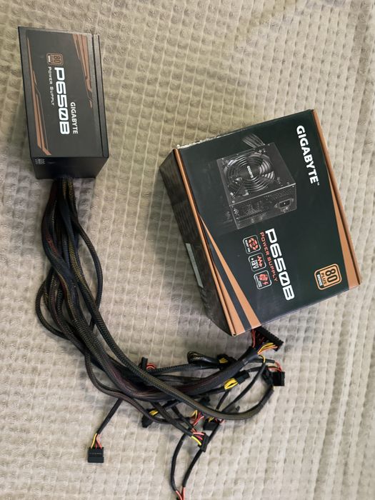 Продам бп gigabyte p650b