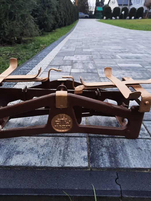 Sprzedam starą wagę.