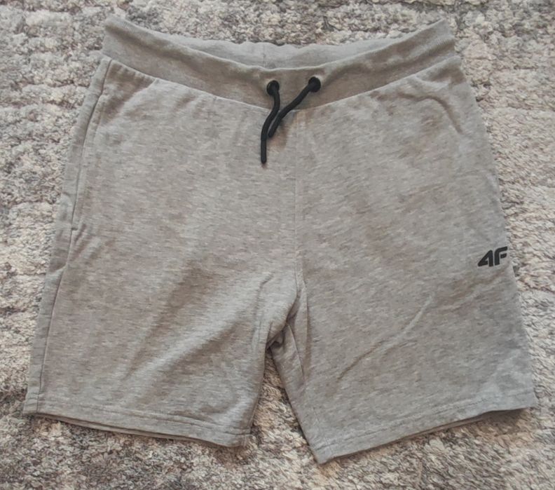 Krótkie spodenki 4F rozm. 164cm