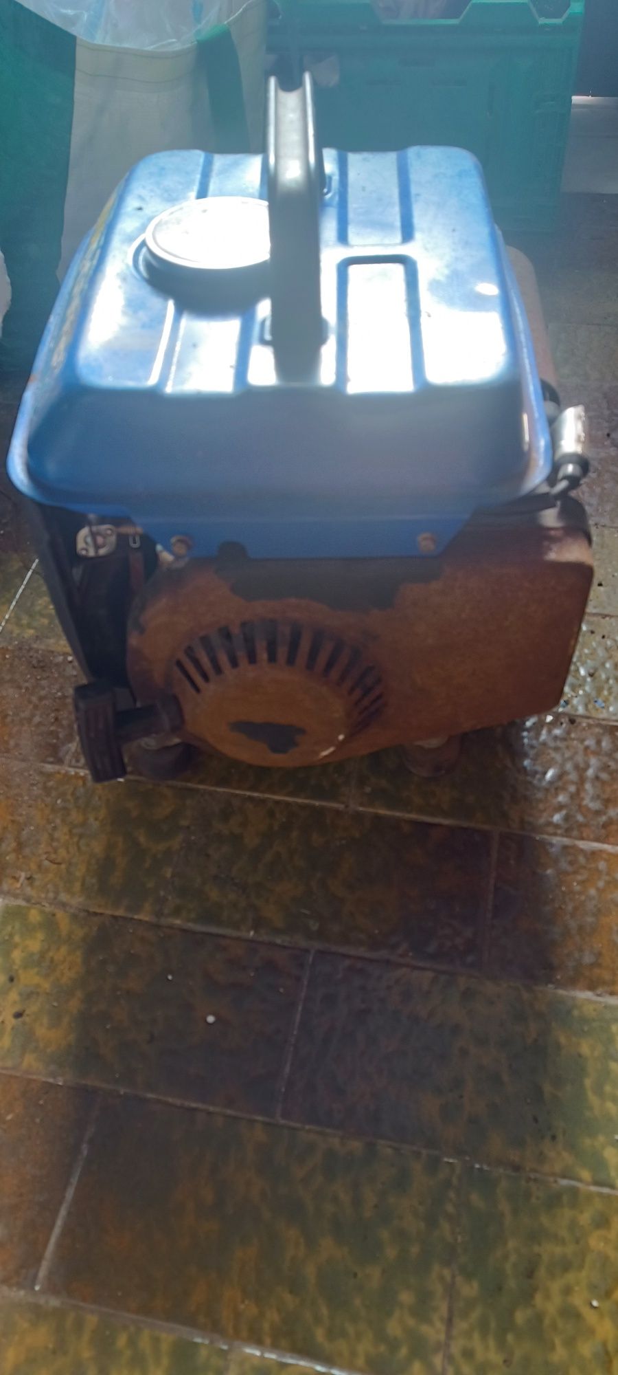 Gerador 800w a 100%
