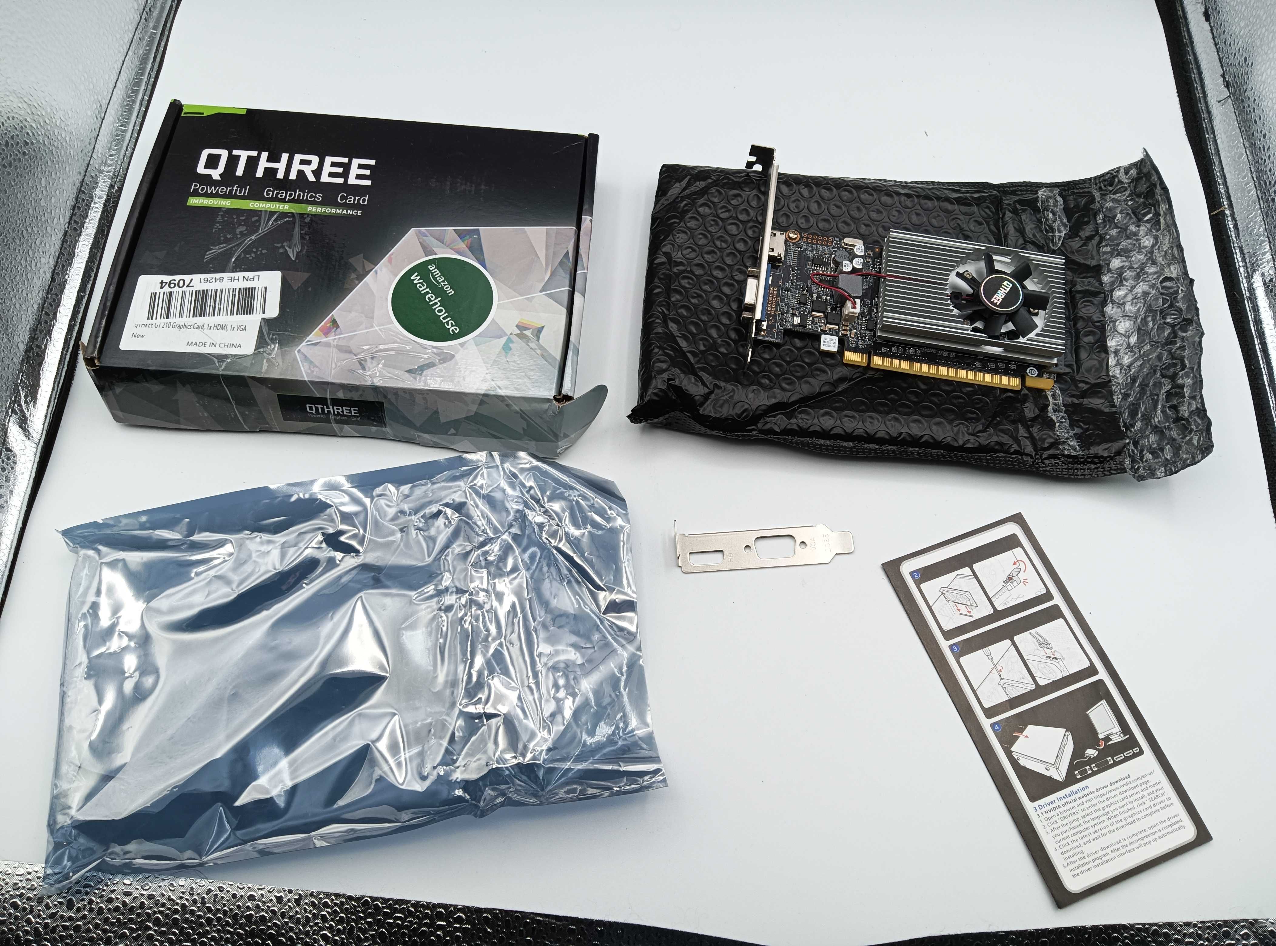 Placa Gráfica QTHREE GT 210 1G D3 64-bit