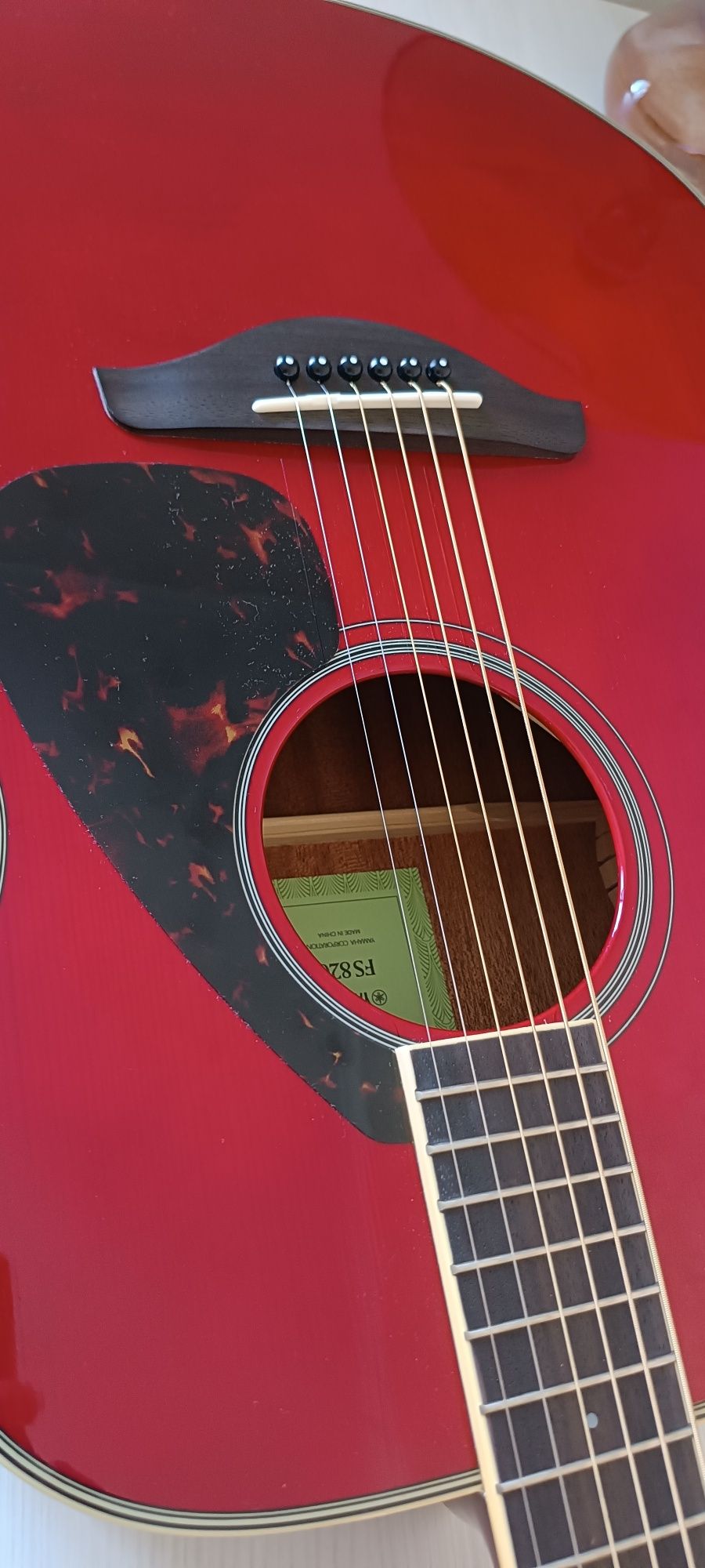 Гитара YAMAHA FS 820