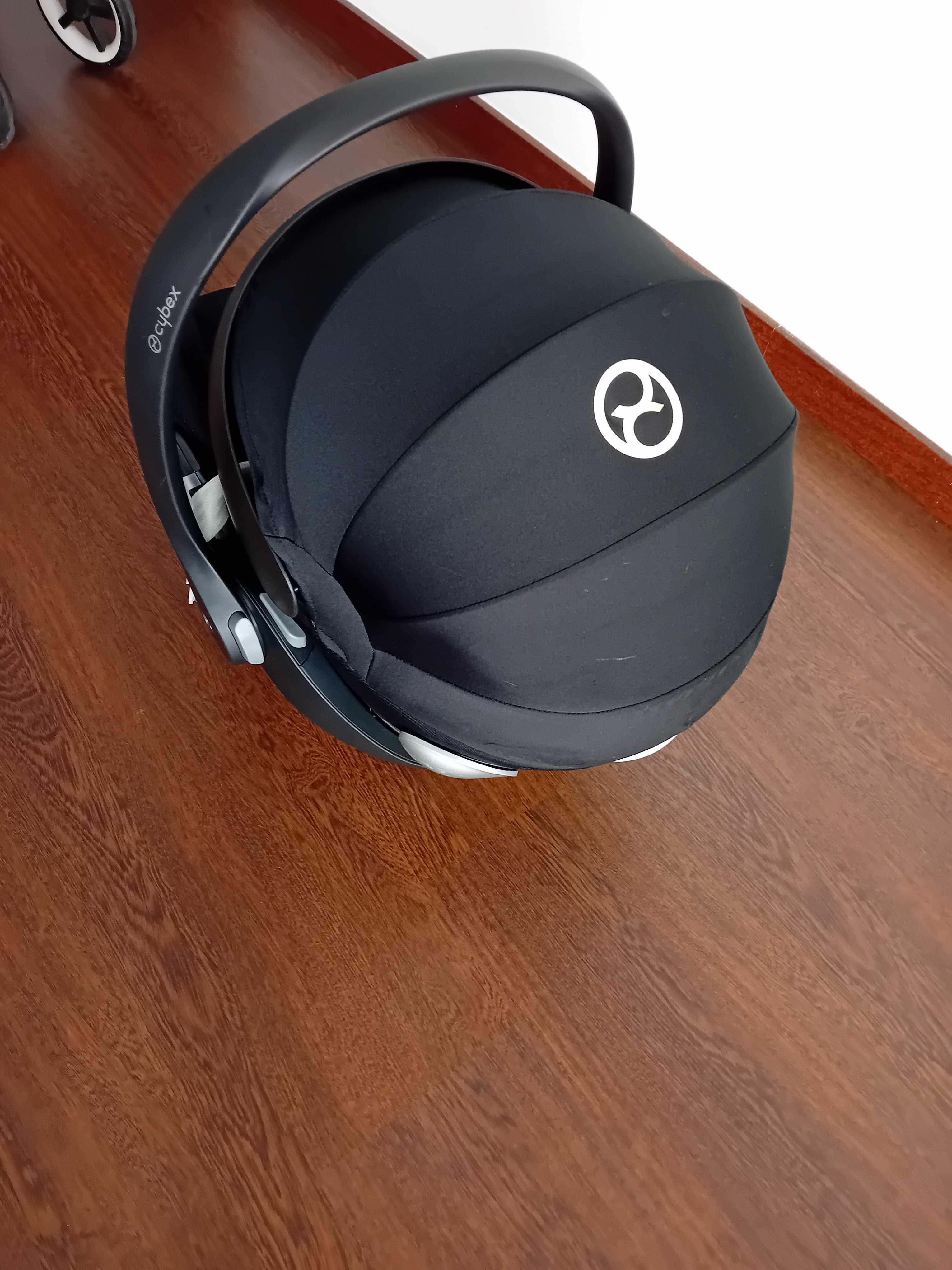 Babycoque e carrinho de passeio cybex