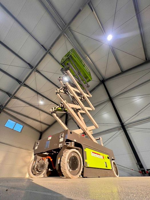 Wynajmę NOWY podnośnik nożycowy ZOOMLION ZS1012AC-Li 12 metrowy