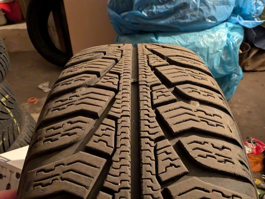 Komplet Koła zimowe 195/65R15 Uniroyal