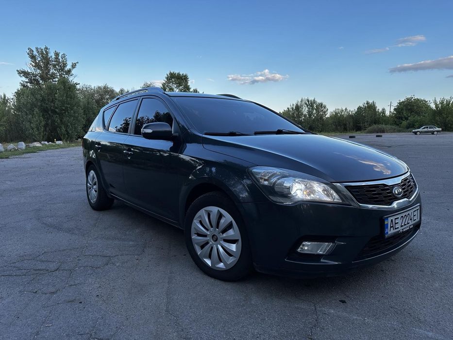 Продам kia ceed 1,6 crdi