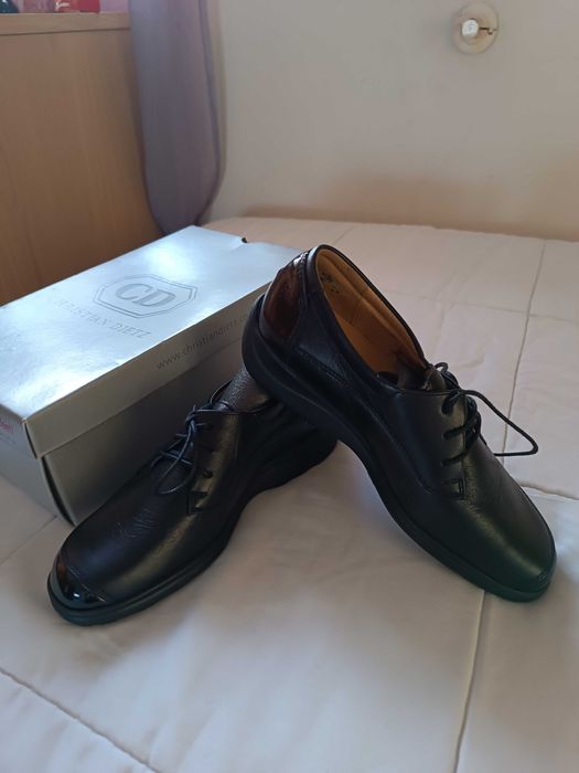Sapatos em pele Christian Dietz - Novos