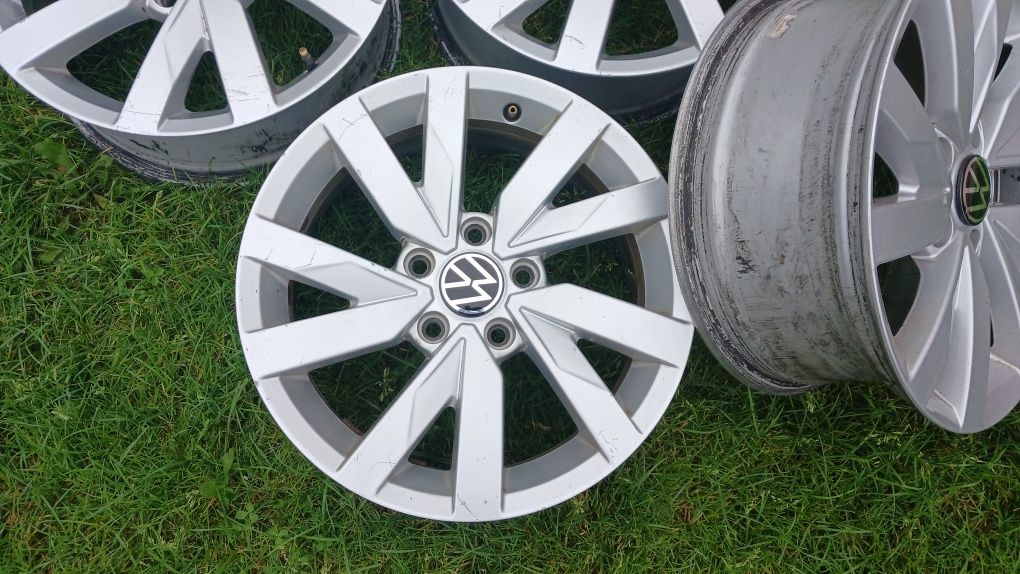 Оригінальні диски титатни VW Passat b8 5/112 R16 vag