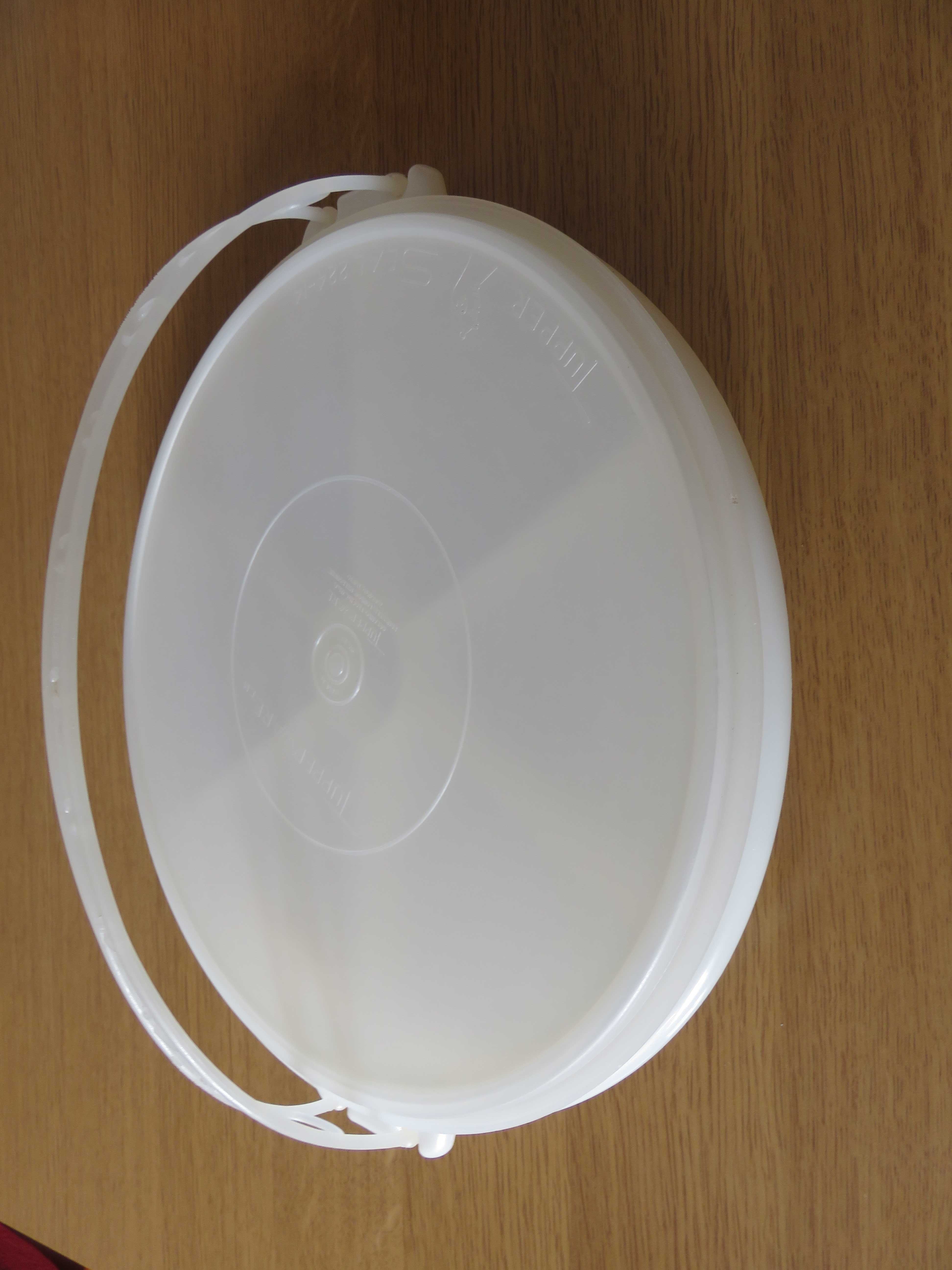 Tupperware, caixa redonda com 7 divisórias tampa e asa