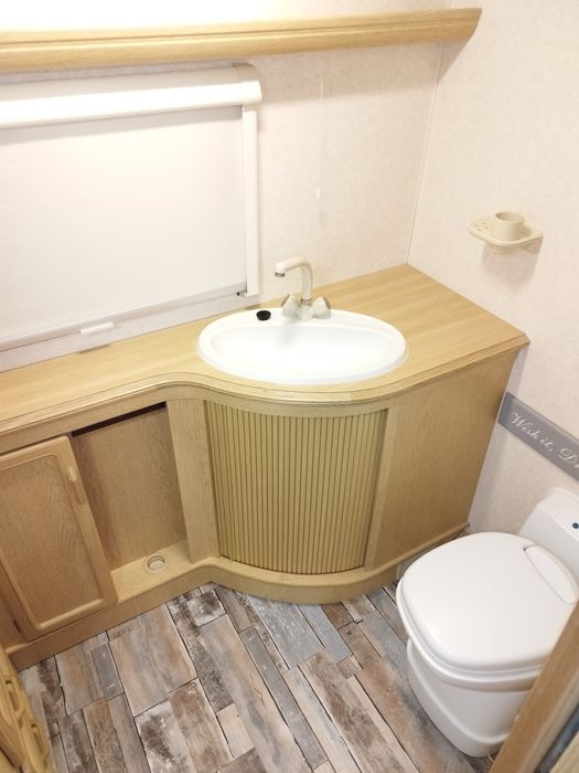 Zadbana,automatyczny mover,namiot