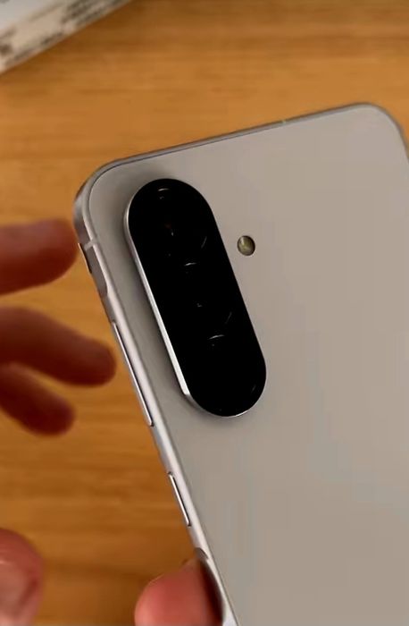 Samsung A56 5G Novíssimo IATripla Camera. 50MP+12MP+8MP  Sony IMX906