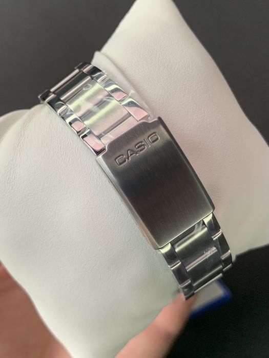 Годинник жіночий Casio LTP-VT01D-1B Оригінал Гарантія Часы женские