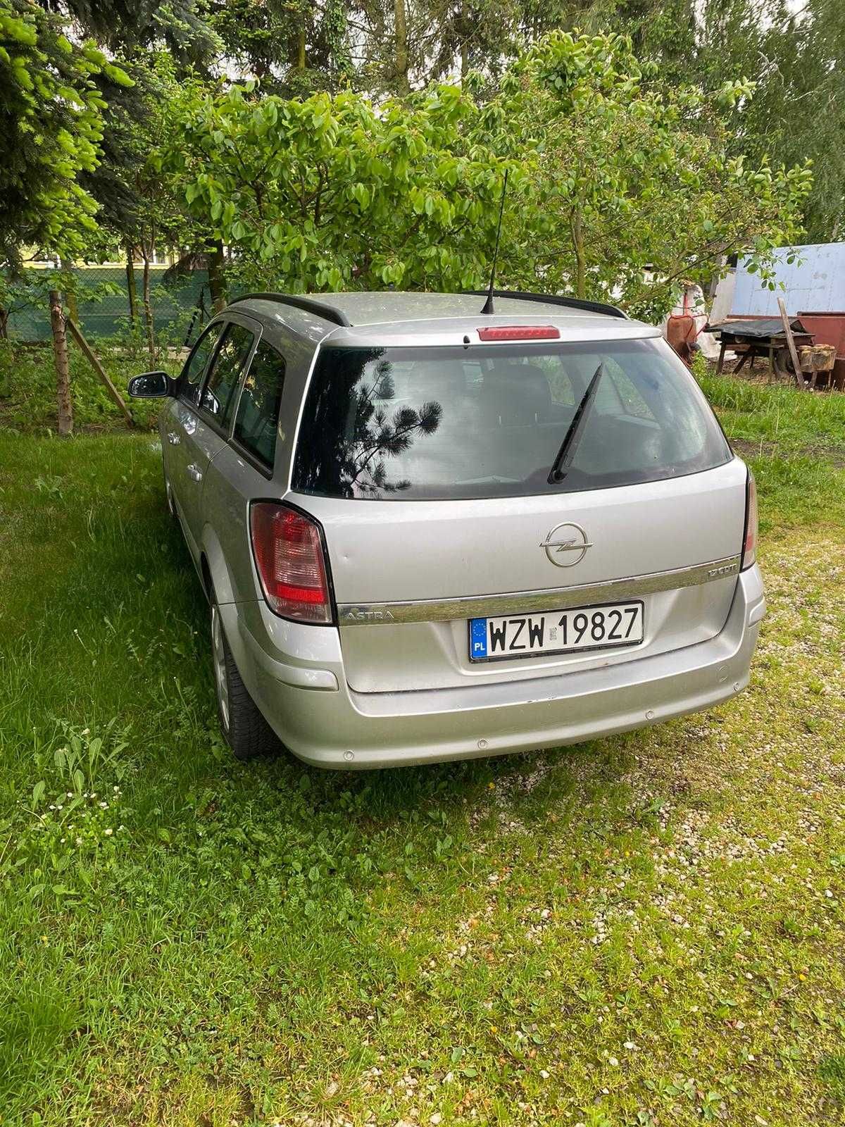 Opel Astra H 1,7 CDTI 2008r.