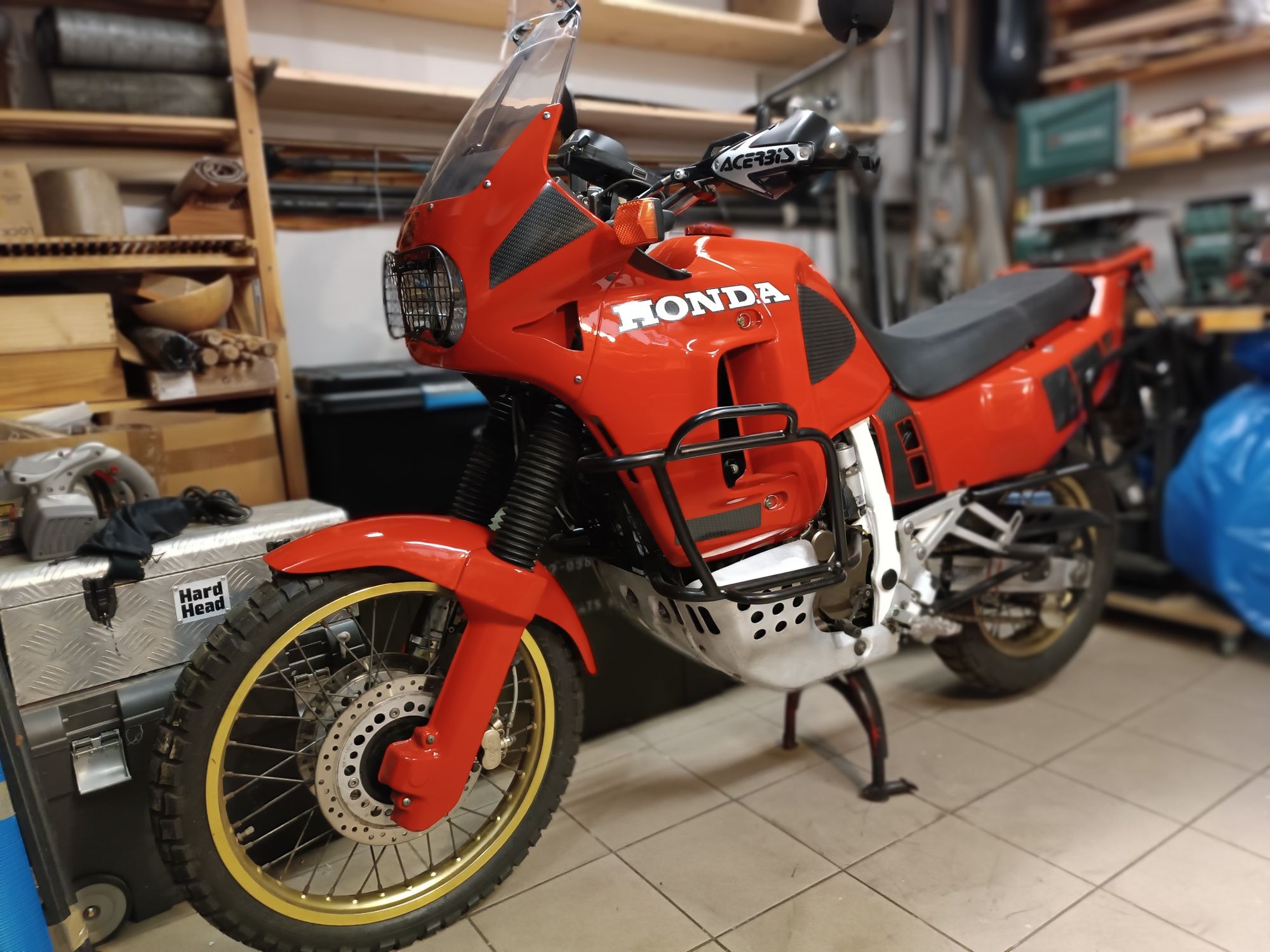 Africa Twin Rd 04