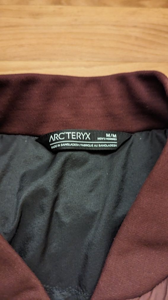 куртка,вітровка Arcteryx розмір м оригінал новий стан