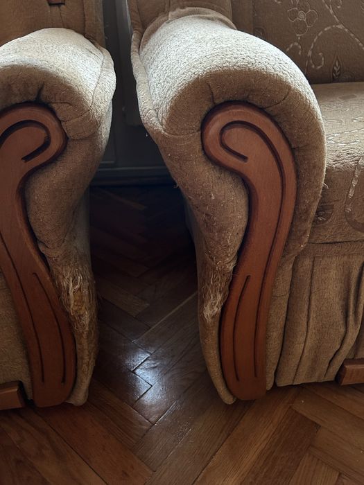 Bez fukcji spania. Oddam dużą kanapę, sofę do salonu