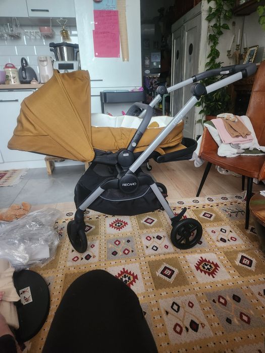 Sprzedam wozek Recaro Sadena kolor brazowy-zloty