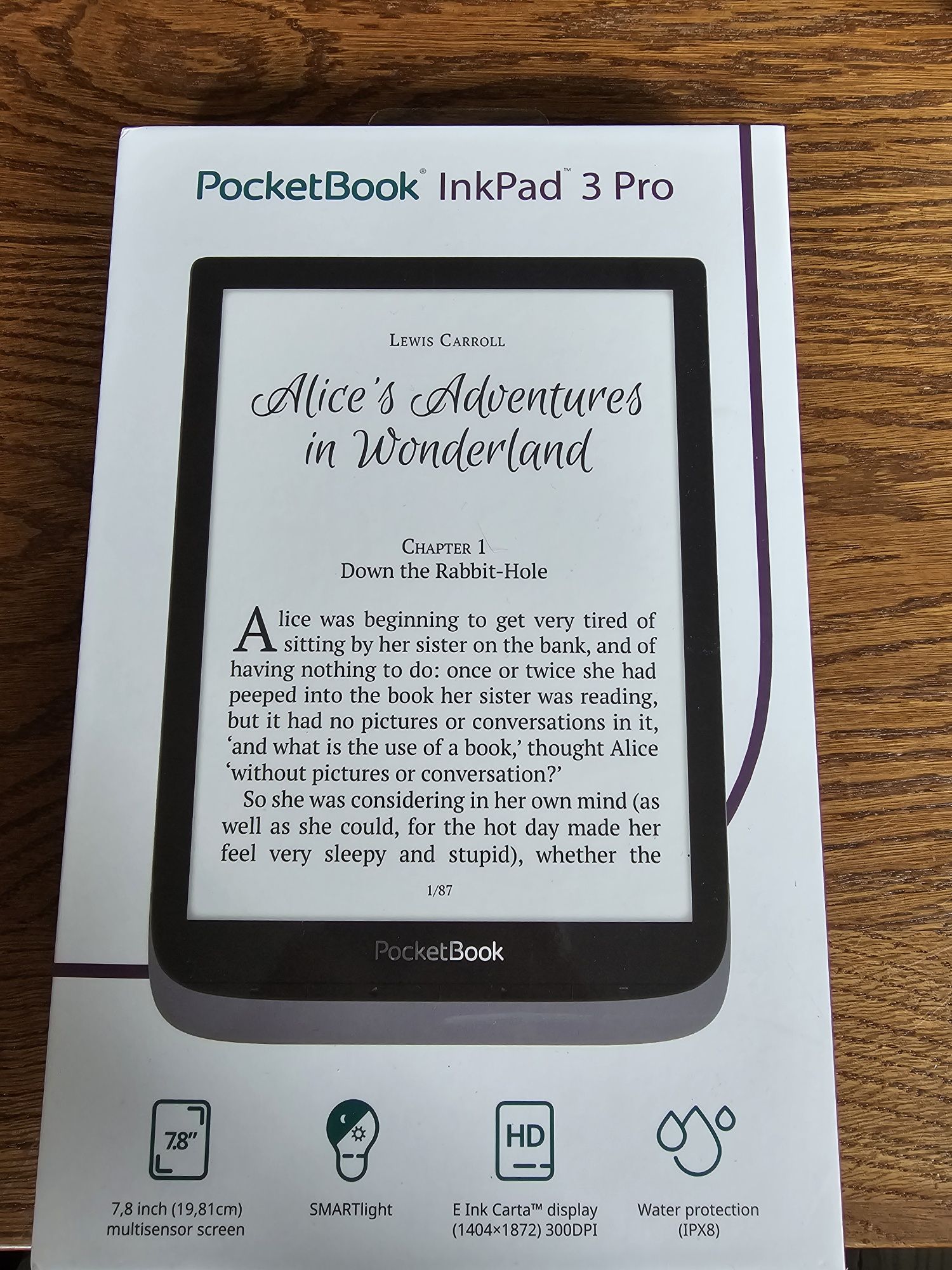 PocketBook InkPad 3 Pro z dodatkowym etui