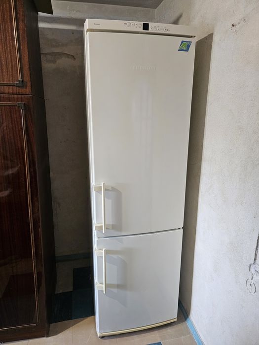 Двухкамерний холодильник Liebherr CP 4056 Premium A++ Інверторний