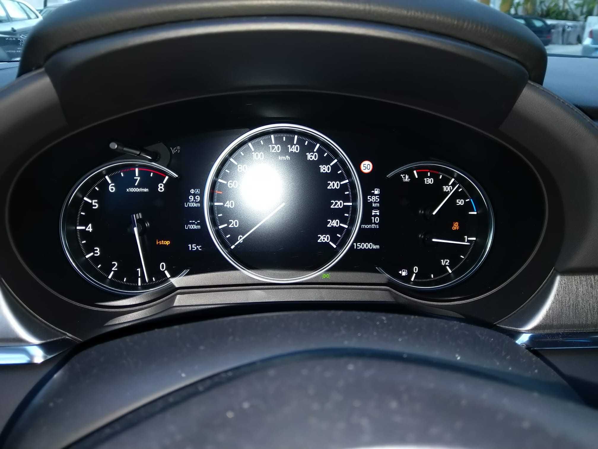 Mazda 6 só 15,000km