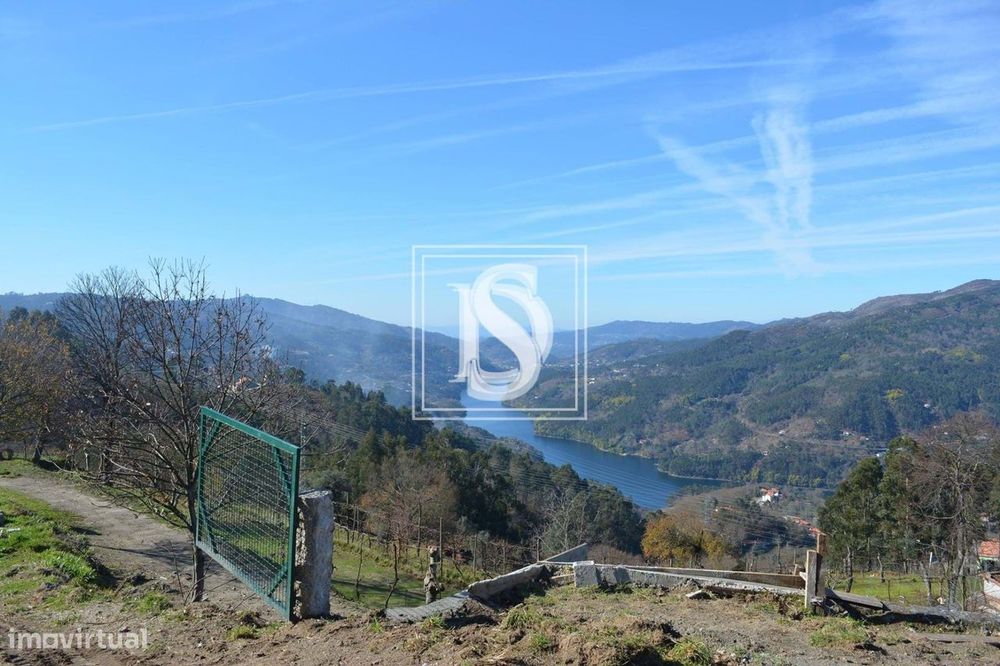 Terreno Não definido em UDF de Caniçada e Soengas